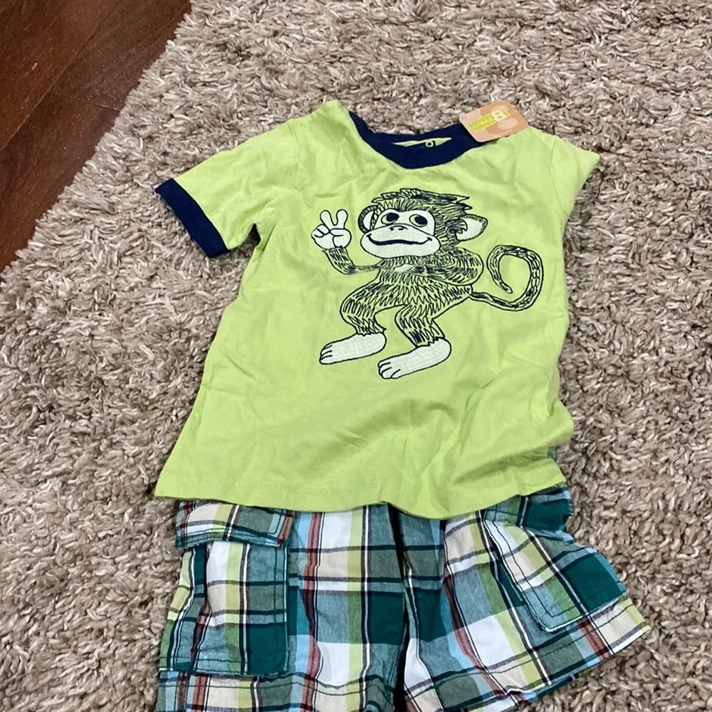 NWT crazy8 boys top and shorts size 3t